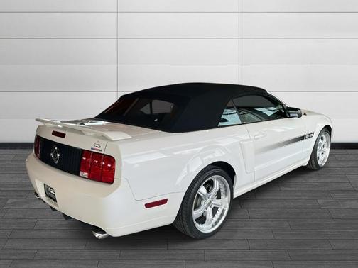 2007 Ford Mustang GT Deluxe