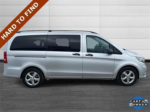 2016 Mercedes-Benz Metris Base