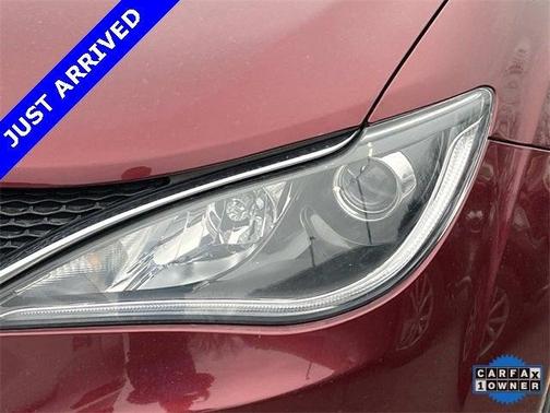 2020 Chrysler Pacifica Touring-L