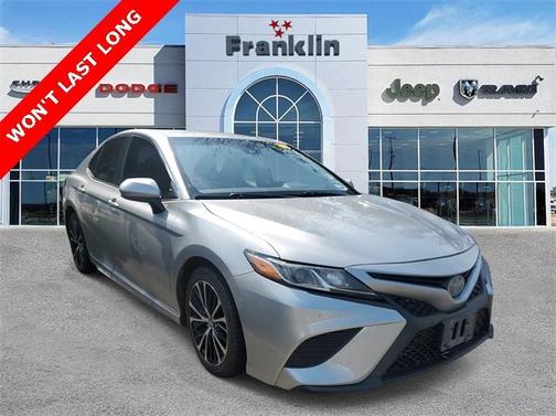 2018 Toyota Camry SE