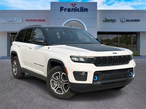 2022 Jeep Grand Cherokee 4xe Trailhawk