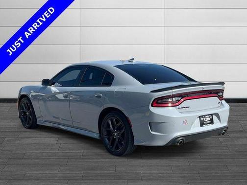 Smoke 2022 Dodge Charger GT