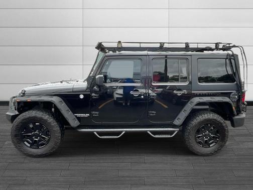 Black Clearcoat 2014 Jeep Wrangler Unlimited Rubicon