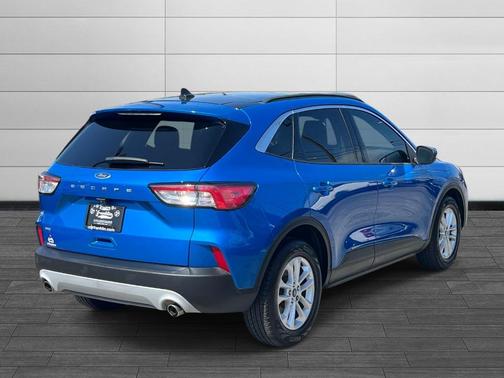 Blue Metallic 2020 Ford Escape SE