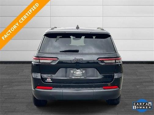 2022 Jeep Grand Cherokee L Laredo