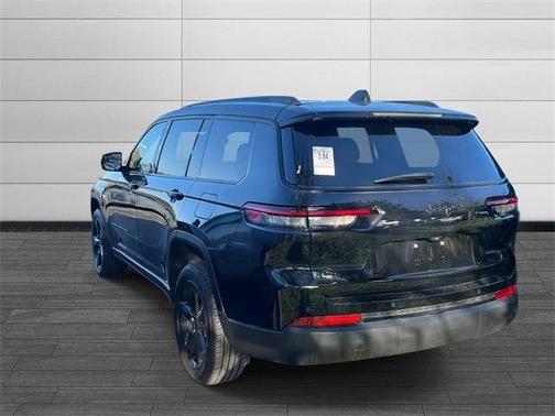 2022 Jeep Grand Cherokee L Laredo