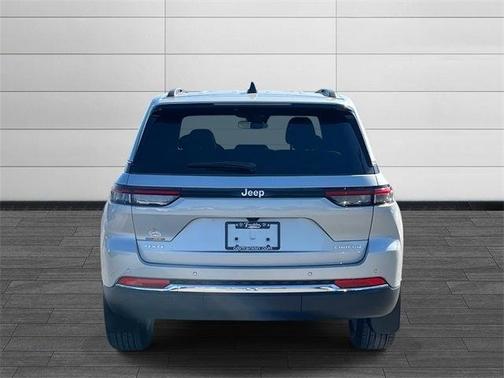 2025 Jeep Grand Cherokee Laredo X