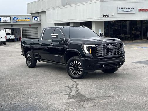 Onyx Black 2026 GMC Sierra 2500 Denali Ultimate