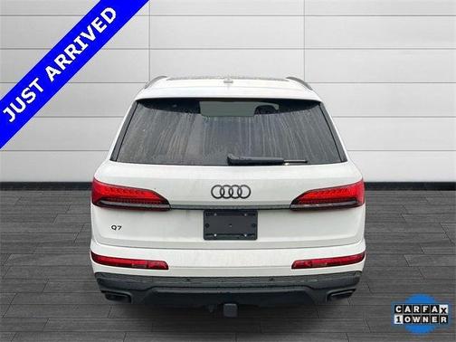 2025 Audi Q7 45 Premium Plus