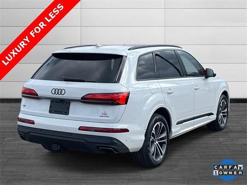 2025 Audi Q7 45 Premium Plus