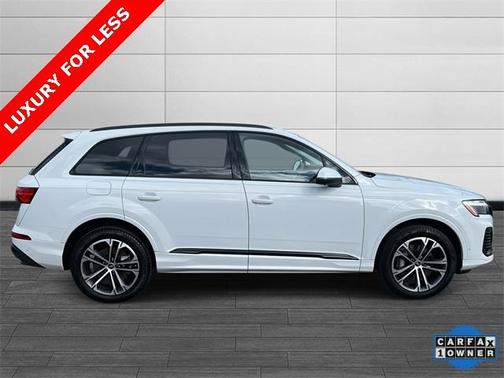 2025 Audi Q7 45 Premium Plus