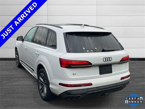 2025 Audi Q7 45 Premium Plus