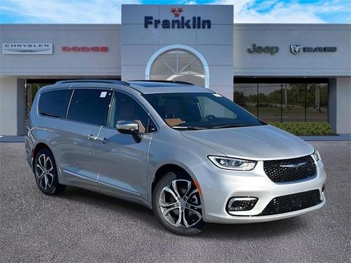 2026 Chrysler Pacifica Pinnacle