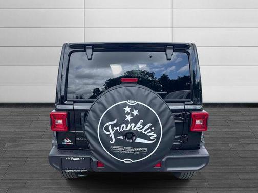 Black Clearcoat 2026 Jeep Wrangler Sahara