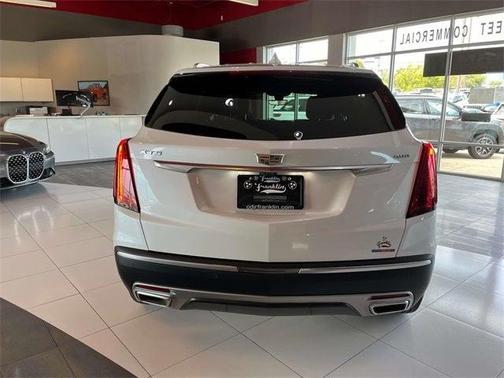 2022 Cadillac XT5 Premium Luxury