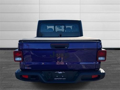 2026 Jeep Gladiator Sport