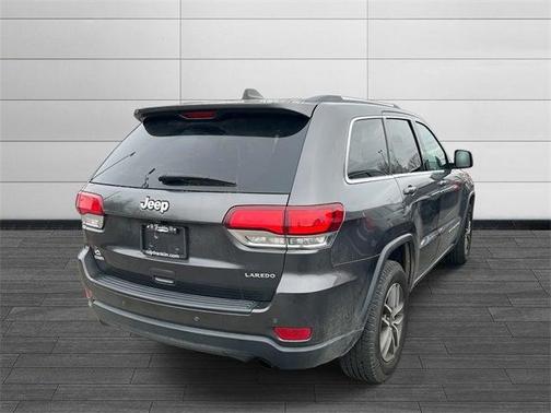 2020 Jeep Grand Cherokee Laredo E