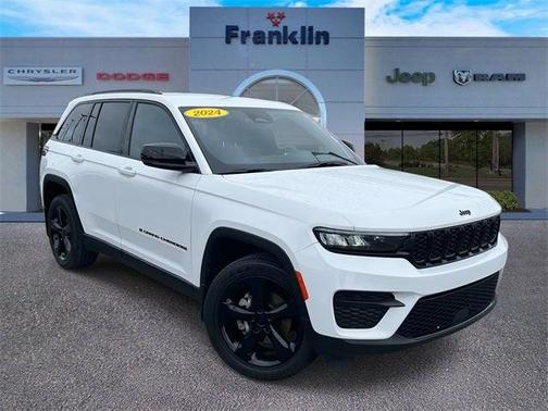 2024 Jeep Grand Cherokee Laredo