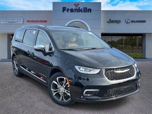 2026 Chrysler Pacifica Pinnacle
