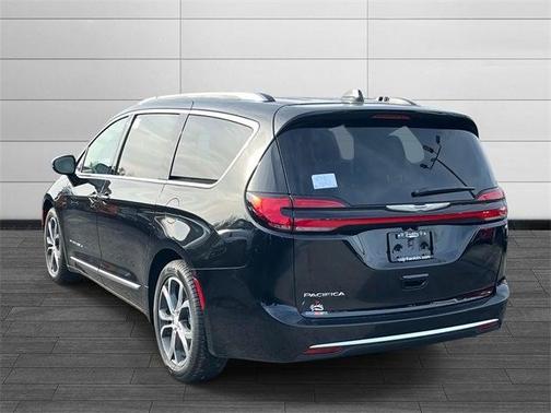 2026 Chrysler Pacifica Pinnacle