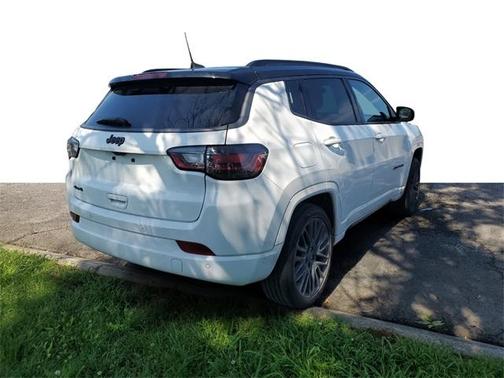 2022 Jeep Compass Altitude