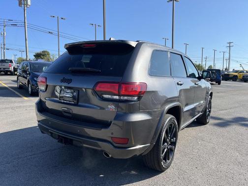 2021 Jeep Grand Cherokee Laredo X