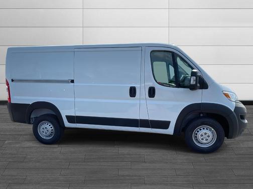 Bright White Clearcoat 2026 RAM ProMaster 1500 Low Roof