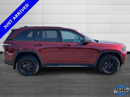 Velvet Red Pearlcoat 2024 Jeep Grand Cherokee Laredo