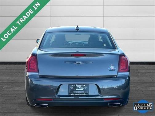 2021 Chrysler 300 Touring