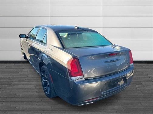 2021 Chrysler 300 Touring