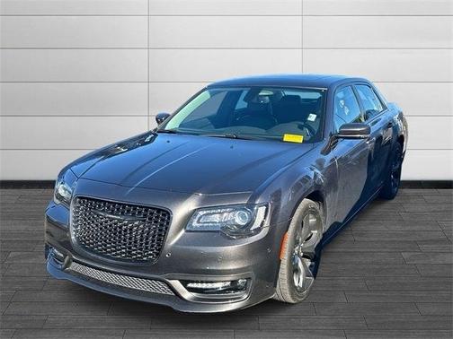 2021 Chrysler 300 Touring