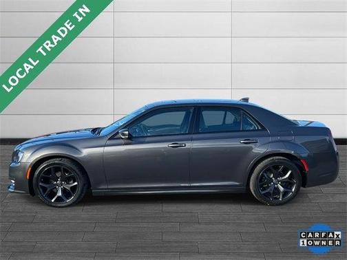 2021 Chrysler 300 Touring