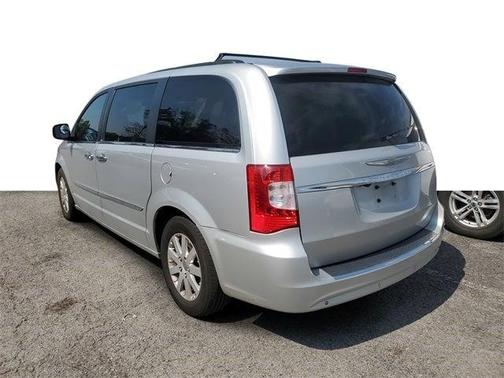 2011 Chrysler Town & Country Touring-L