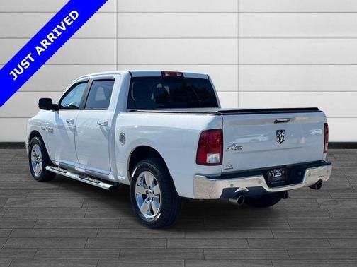 Bright White Clearcoat 2017 RAM 1500 Big Horn