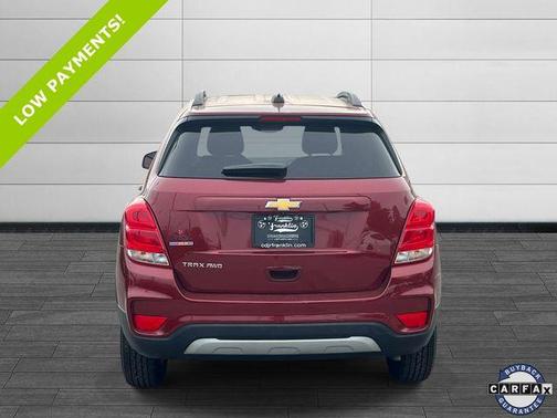 Crimson 2022 Chevrolet Trax LT