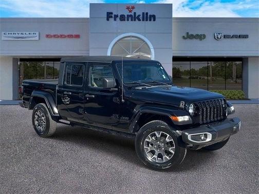 2022 Jeep Gladiator Sport