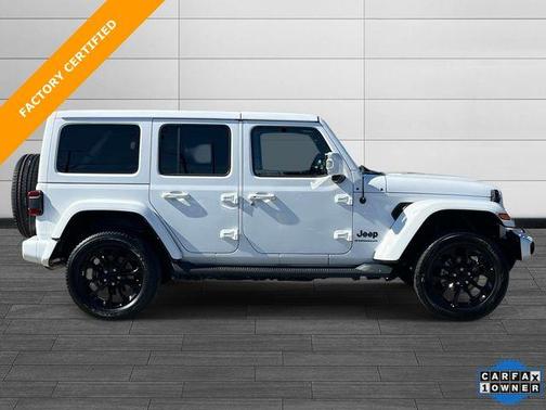 Bright White Clearcoat 2023 Jeep Wrangler Sahara