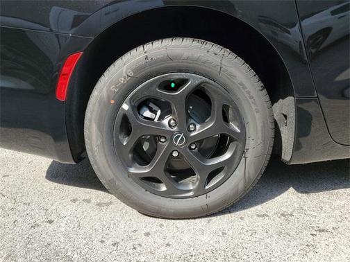 2025 Chrysler Pacifica Hybrid Select