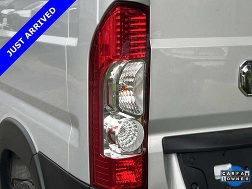 Bright Silver Clearcoat Metallic 2025 RAM ProMaster 1500 Low Roof
