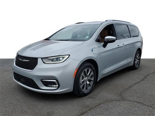 2023 Chrysler Pacifica Hybrid Pinnacle