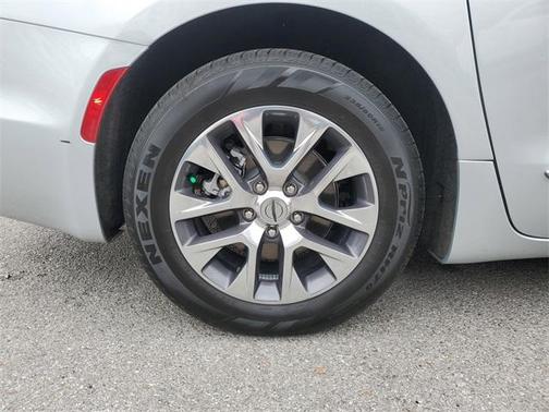 2023 Chrysler Pacifica Hybrid Pinnacle
