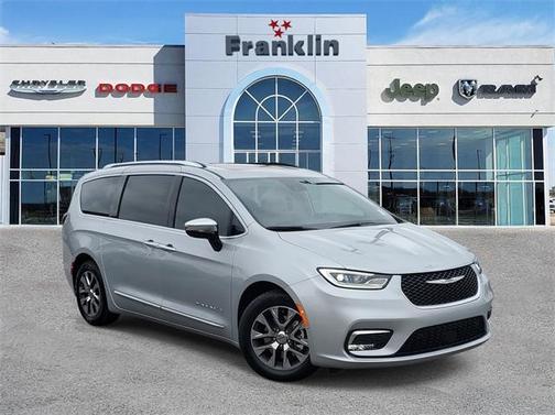2023 Chrysler Pacifica Hybrid Pinnacle