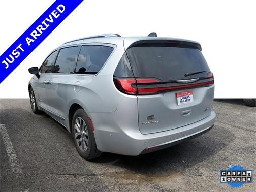 2023 Chrysler Pacifica Hybrid Pinnacle