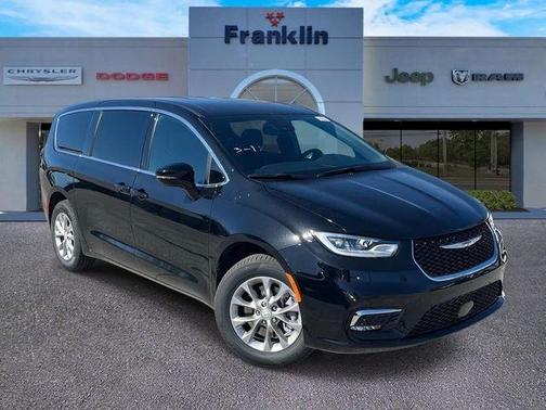 Diamond Black 2026 Chrysler Pacifica Select