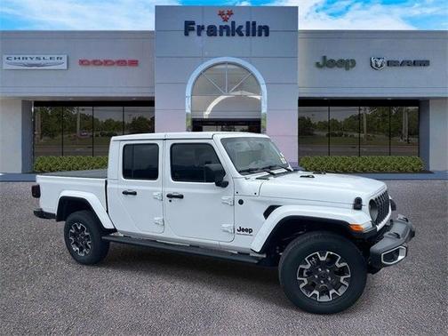 2026 Jeep Gladiator Sport
