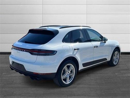 2020 Porsche Macan Base