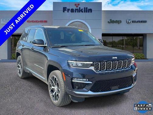 Midnight Sky 2024 Jeep Grand Cherokee Summit