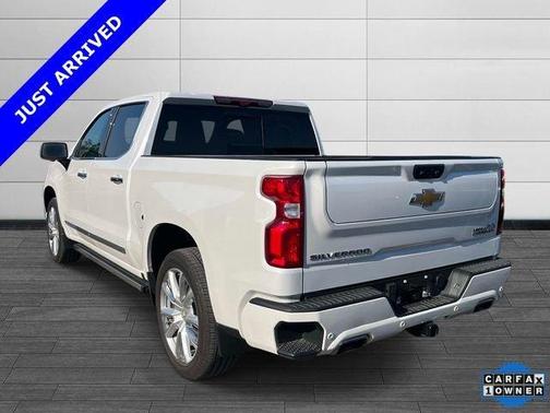 Pearl 2024 Chevrolet Silverado 1500 High Country