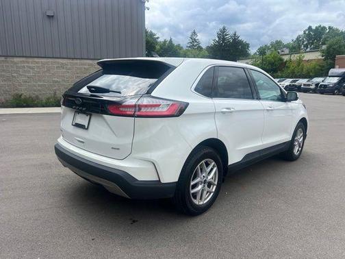 Star White Metallic Tri-Coat 2024 Ford Edge SEL