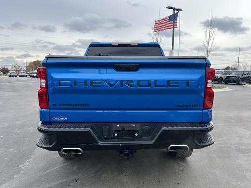 2022 Chevrolet Silverado 1500 Custom Trail Boss
